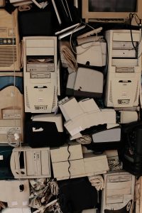 <strong>AI in Small Team Marketing: What Works, What Doesn’t</strong>